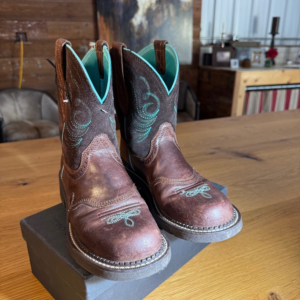 Women's Ariat Leather and Suede Work Boot Size 7